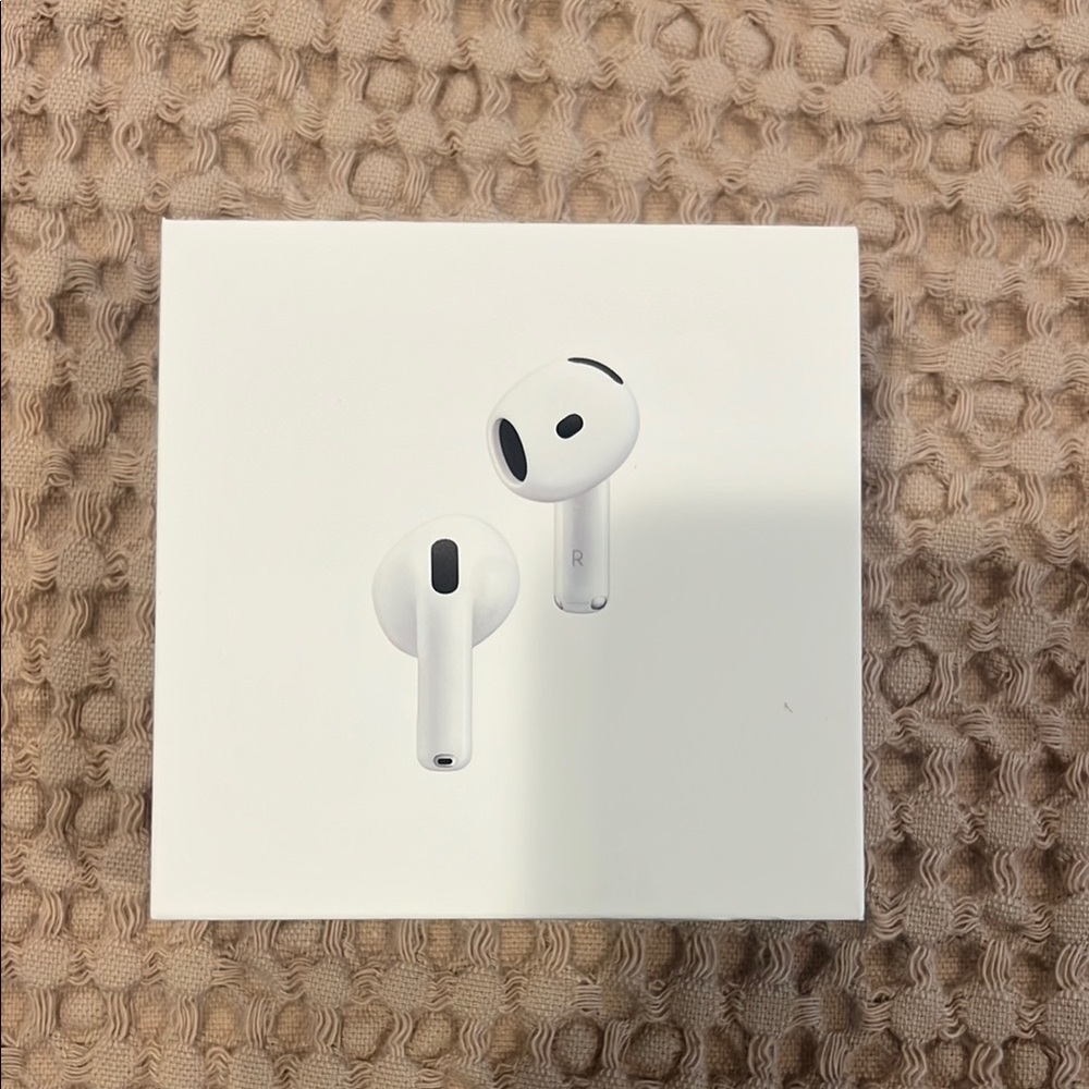 Apple White Wireless Earbuds with Charging Case